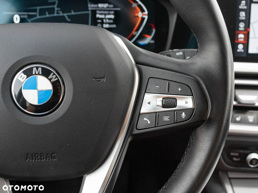 BMW Seria 3 318i - 14