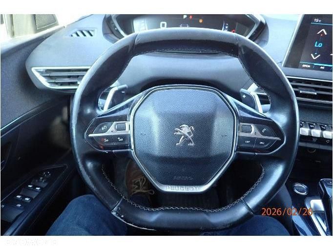 Peugeot 3008 1.6 BlueHDi Allure S&S EAT6 - 19