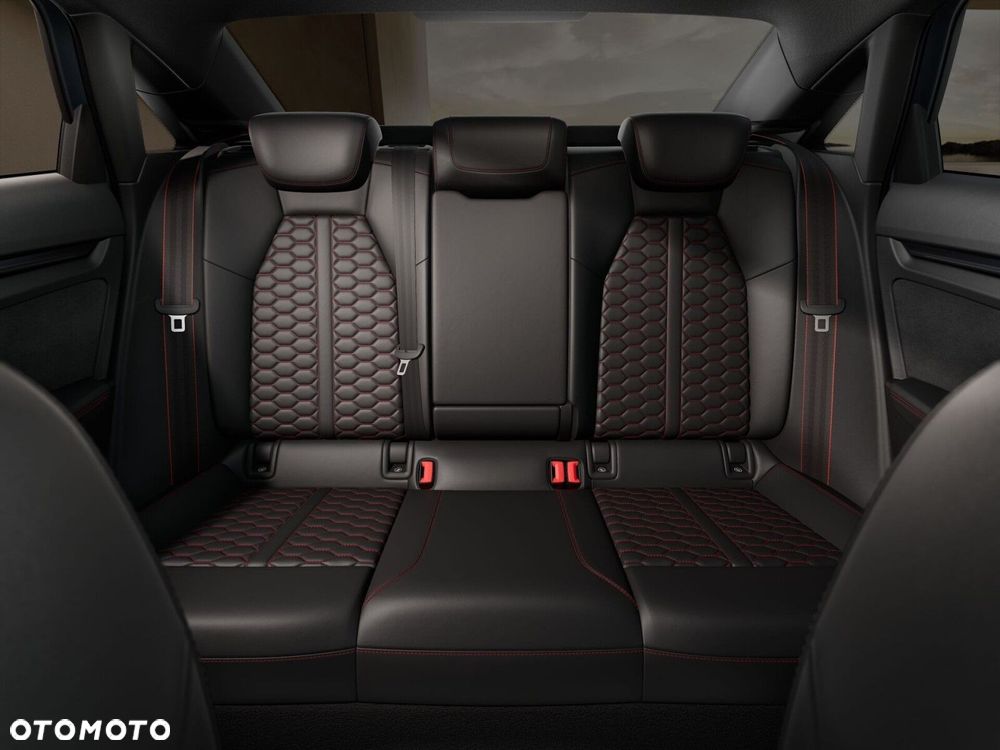 Audi RS3 Limousine - 9