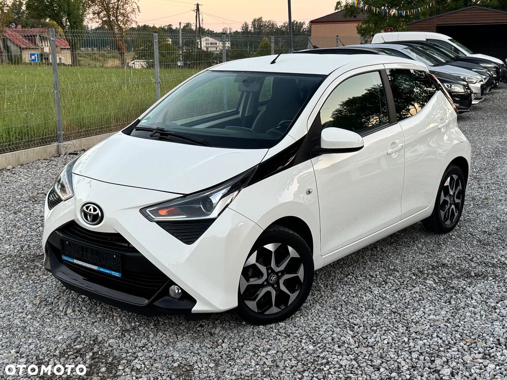Toyota Aygo x.shift x-play connect - 8