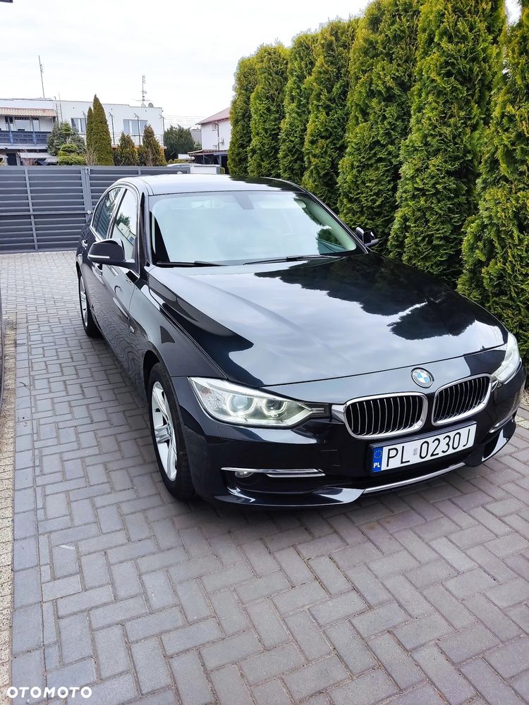 BMW Seria 3 318d Luxury Line - 1