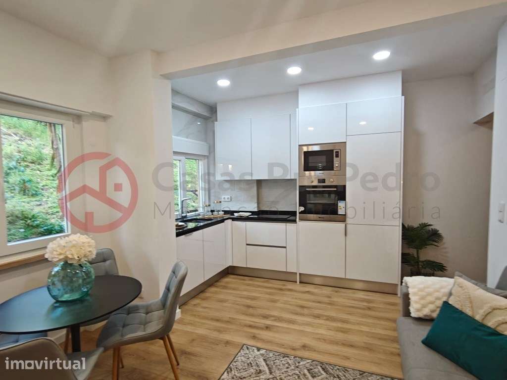 Apartamento T2 totalmente remodelado em Benfica, Lisboa - Grande imagem: 2/19
