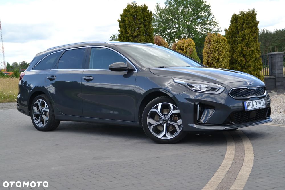 Kia Ceed 1.6 GDI DCT OPF Platinum - 10