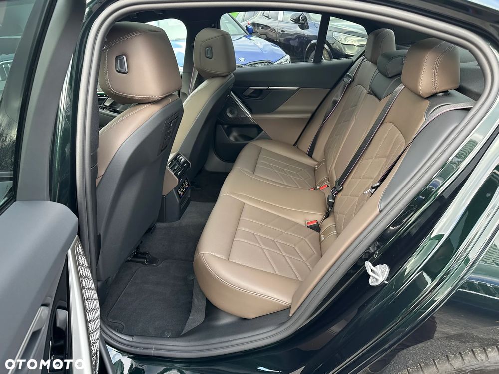 2026 BMW Seria 5, photograph 7