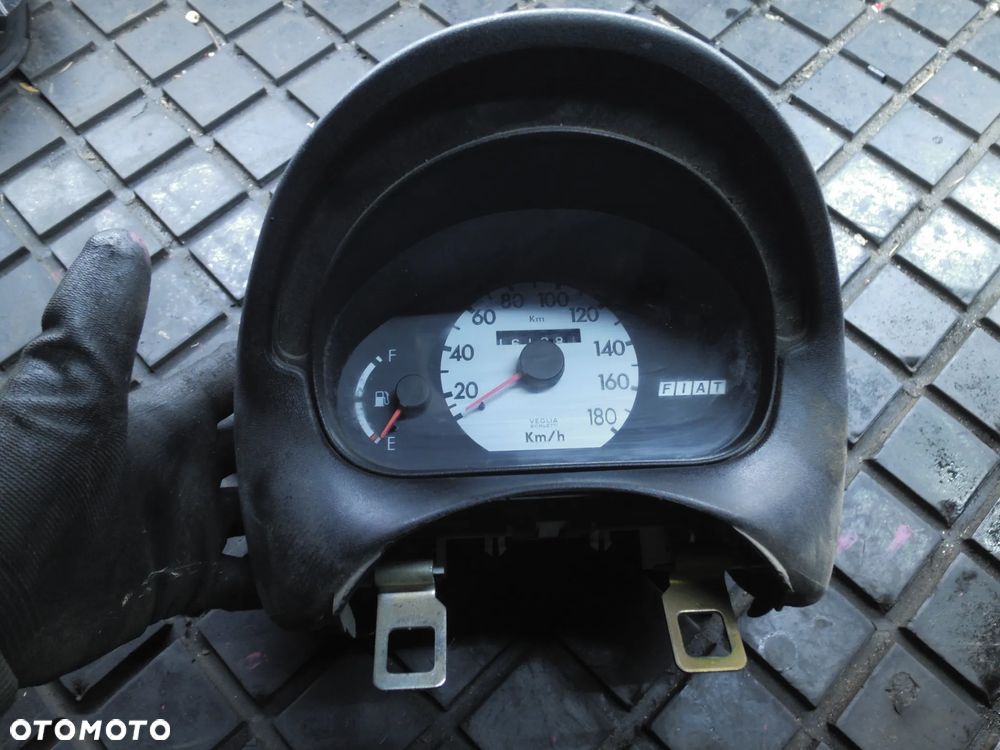 FIAT SEICENTO LICZNIK ZEGARY PRĘDKOŚCIOMIERZ 161TYS - 1