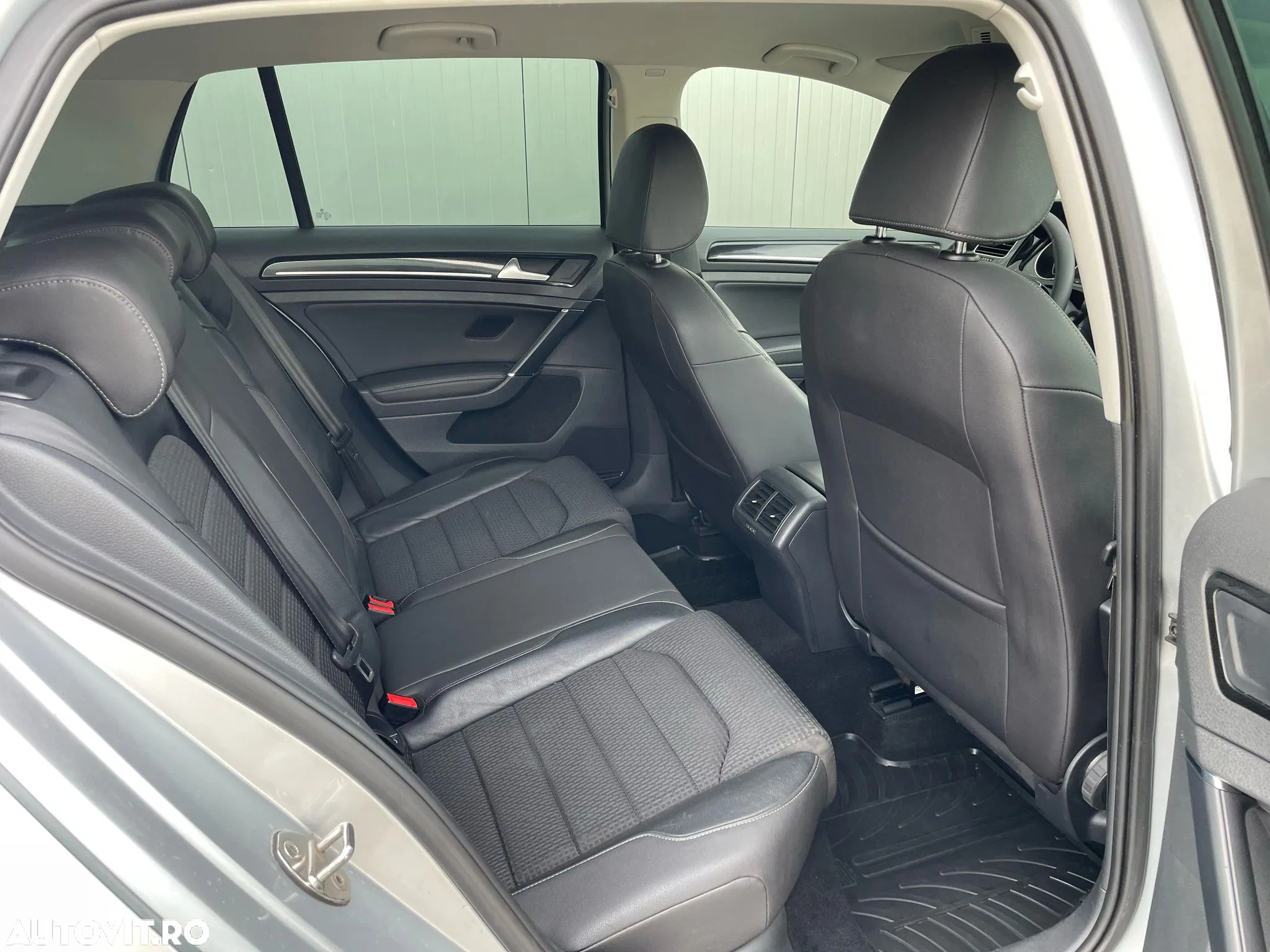 Volkswagen Golf 1.4 TSI BlueMotion Technology DSG Highline - 14