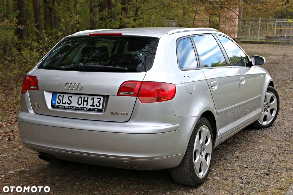 Audi A3 Sportback 2.0 TDI Ambiente - 24