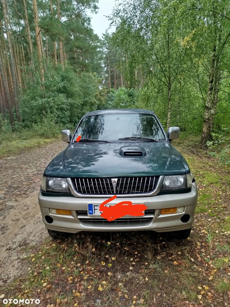 Mitsubishi Pajero Sport 2.5 TD GLS - 3