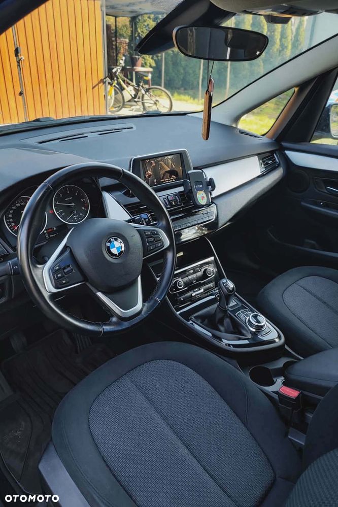 BMW Seria 2 218d GT - 9