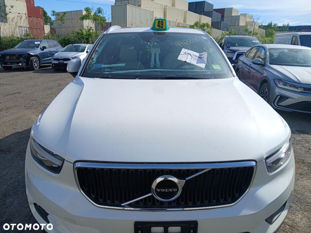 Volvo XC 40 T5 AWD Momentum - 27