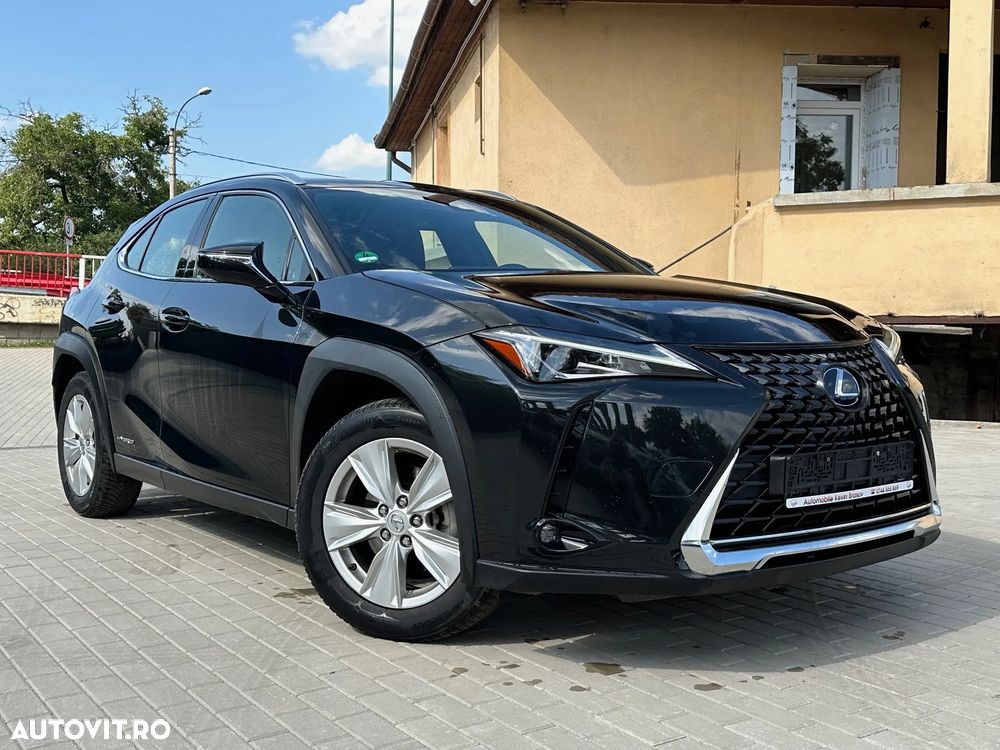 Lexus UX 250h Business Edition - 2
