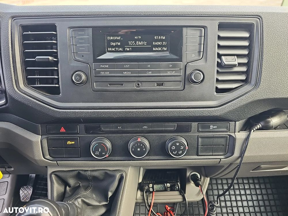 Volkswagen Crafter - 13