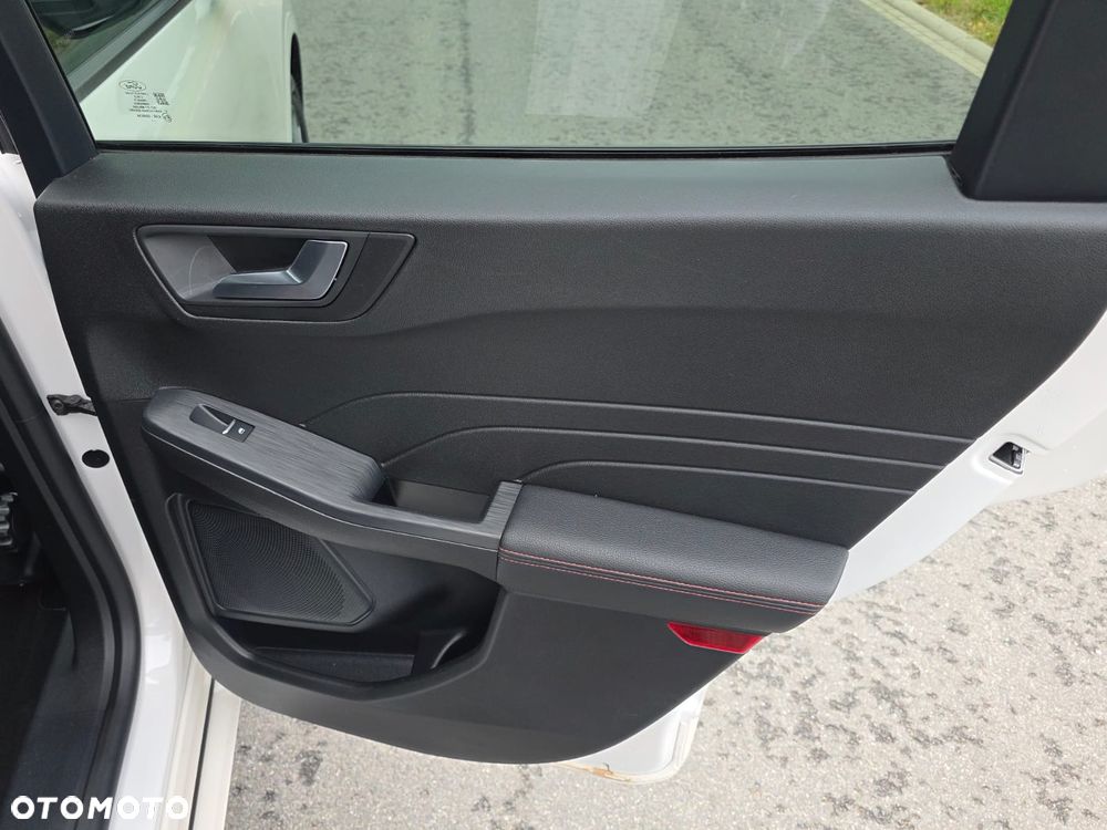 Ford Kuga 2.5 Duratec FHEV ST-LINE - 10