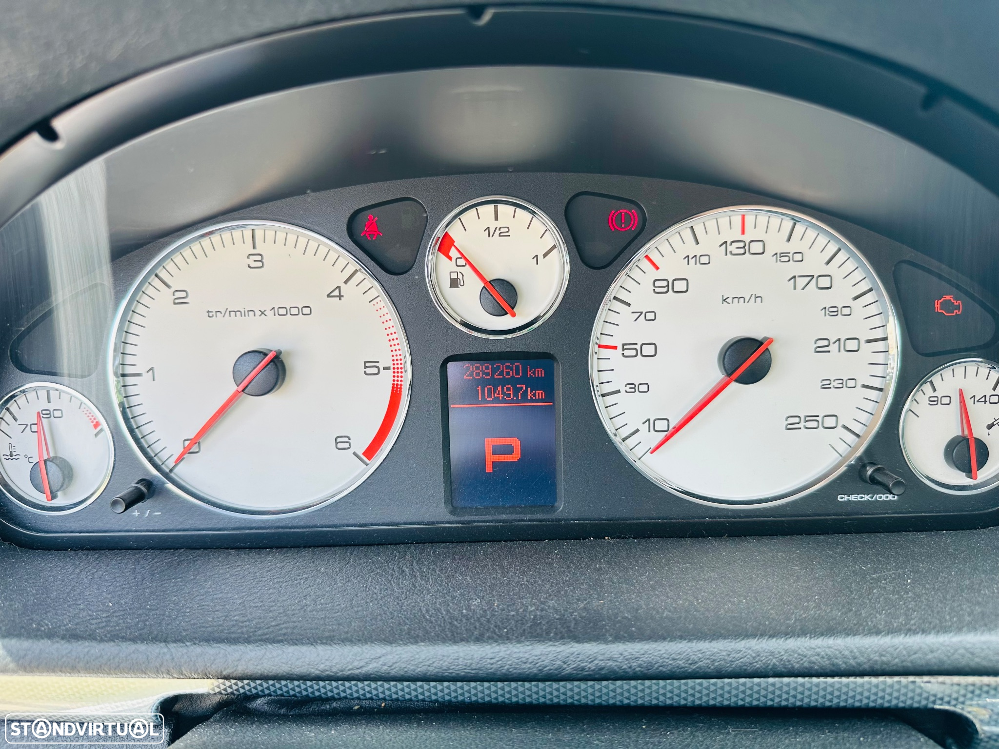 Peugeot 407 SW 2.0 HDi Executive Auto. - 9