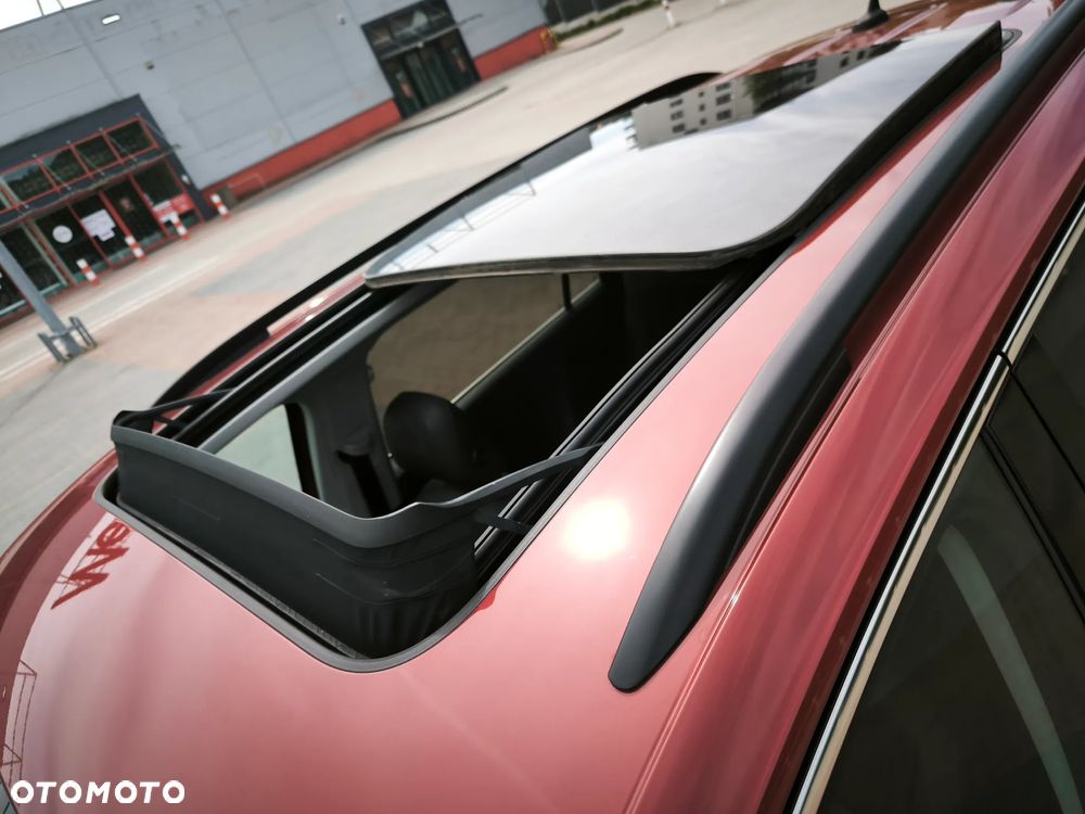 Volkswagen Tiguan - 31