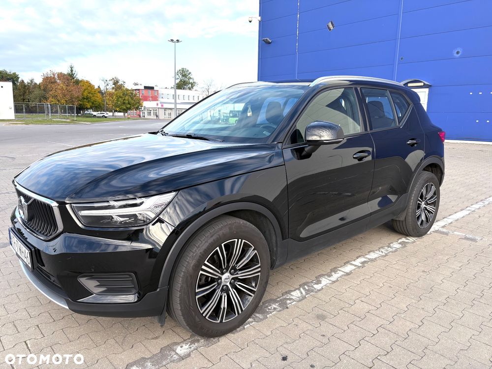 Volvo XC 40 T3 Momentum Pro - 4
