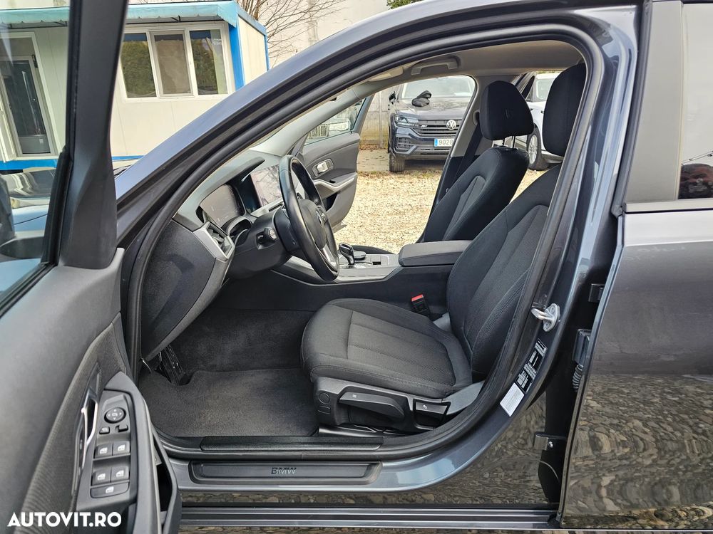BMW Seria 3 320d Aut. M Sport - 19