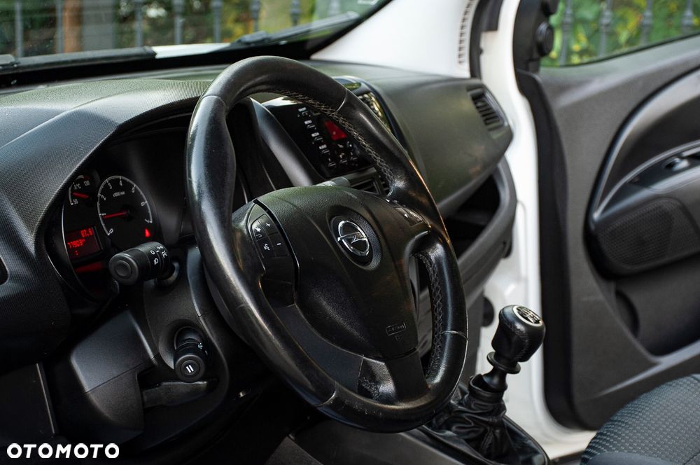 Opel Combo - 31