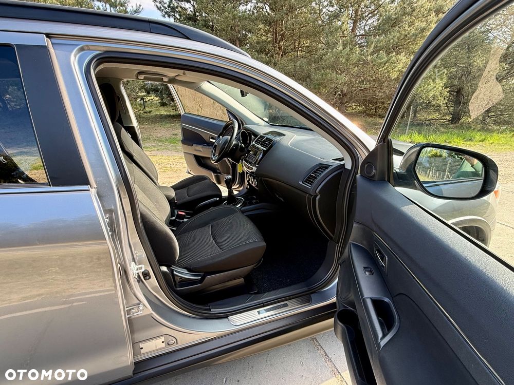 Mitsubishi ASX 1.6 2WD Plus - 26