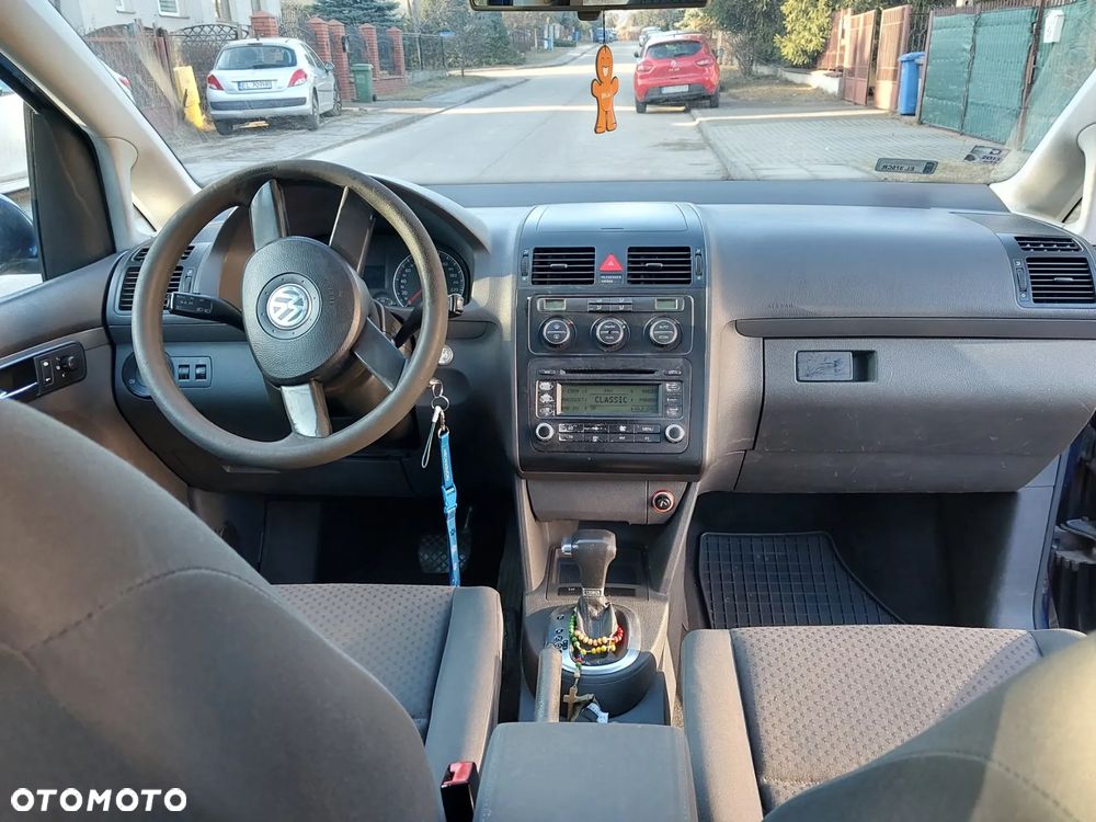 Volkswagen Touran 1.9 TDI DSG Trendline - 9