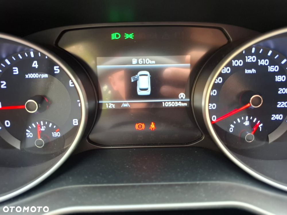 Kia Ceed - 16