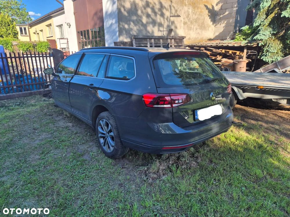 Volkswagen Passat 2.0 TDI EVO Business DSG - 6