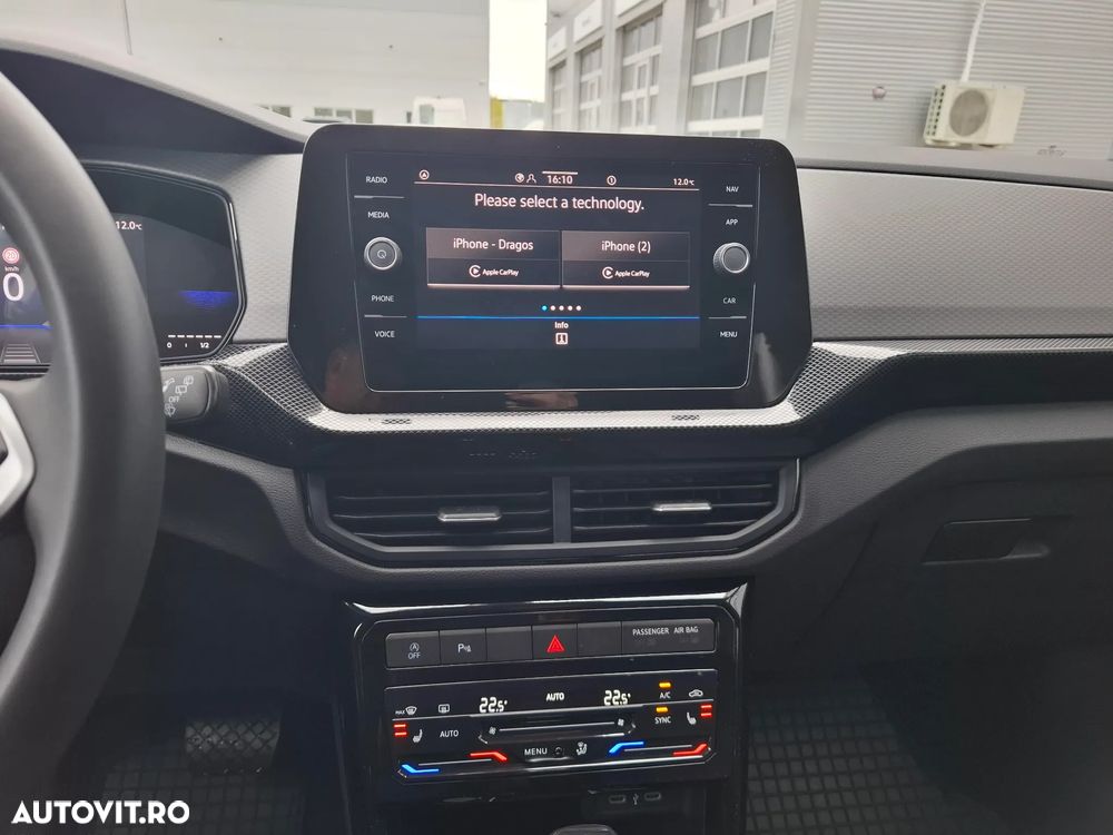 Volkswagen T-Cross - 21