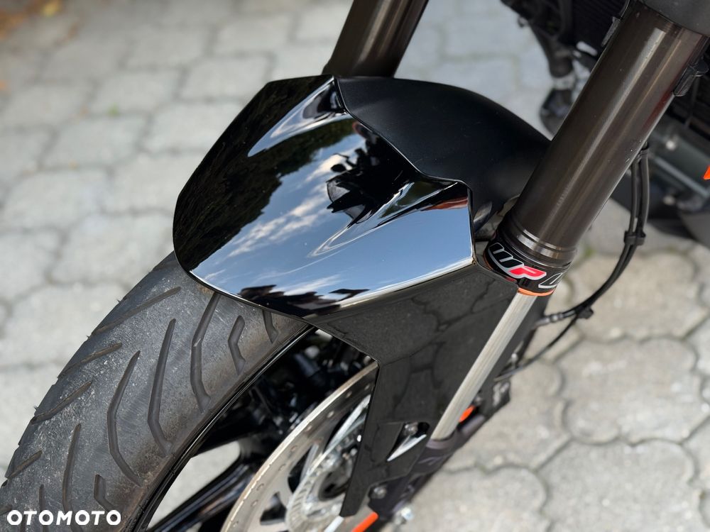 KTM Duke - 23