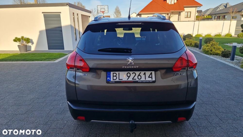 Peugeot 2008 1.6 BlueHDi Allure S&S - 5