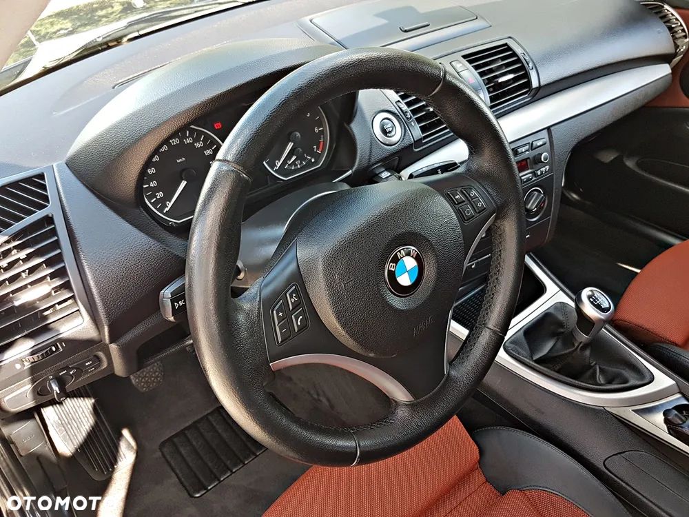 BMW Seria 1 118i Edition Sport - 11