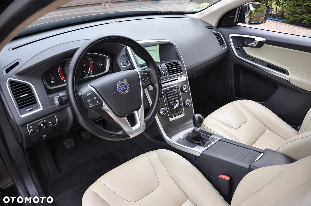 Volvo XC 60 D4 AWD Summum - 21