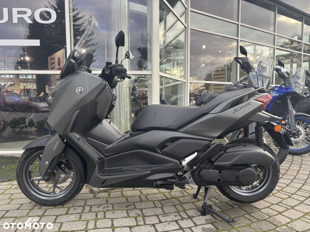 Yamaha X-max - 1