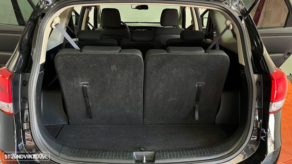 Kia Carens 1.7 CRDi ISG TX - 23