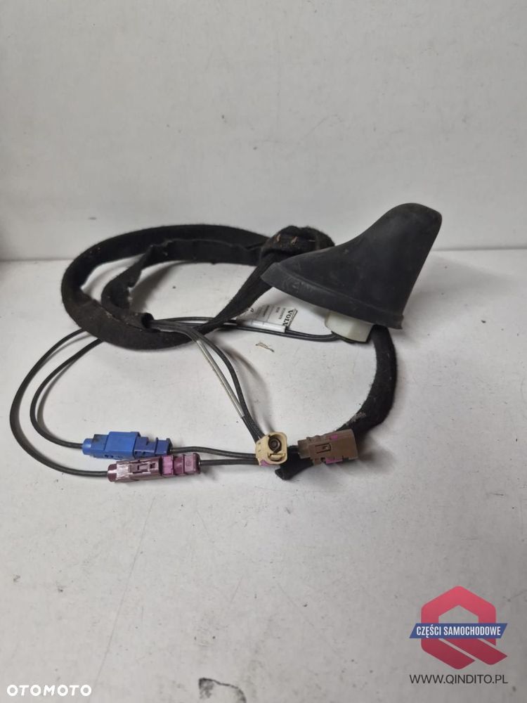 ANTENA GPS GSM VOLVO FH4 - 2