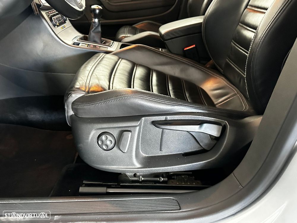 VW Passat CC 2.0 TDi BlueMotion - 16