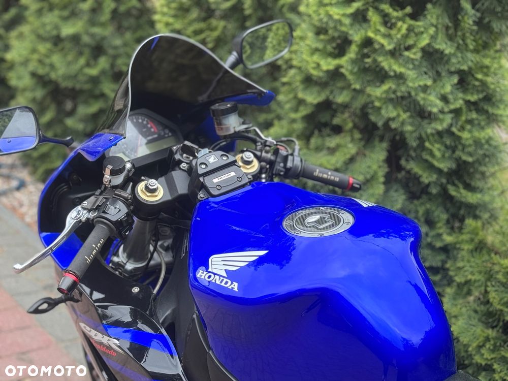 Honda CBR - 15