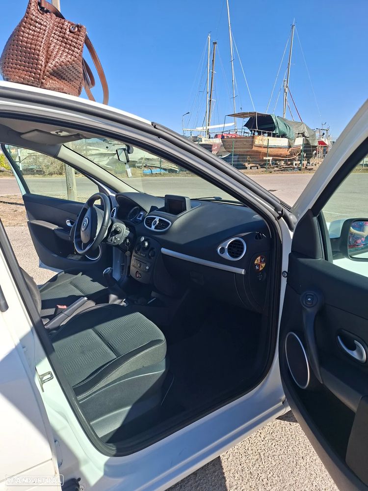 Renault Clio 1.2 16V Dynamique S - 9