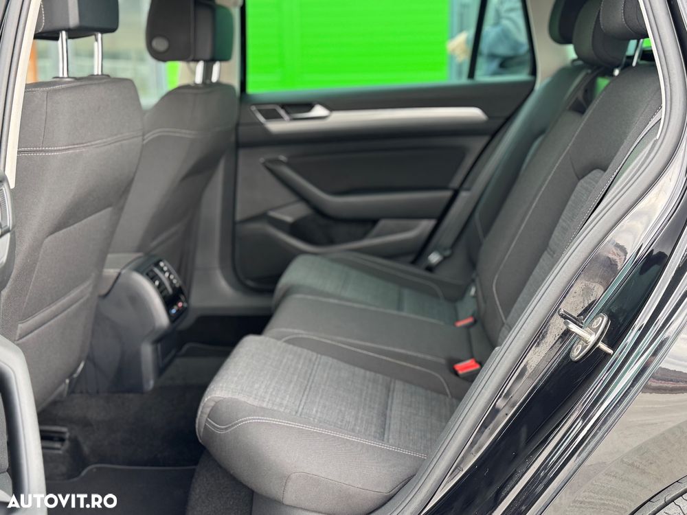 Volkswagen Passat 2.0 TDI SCR DSG Business - 18