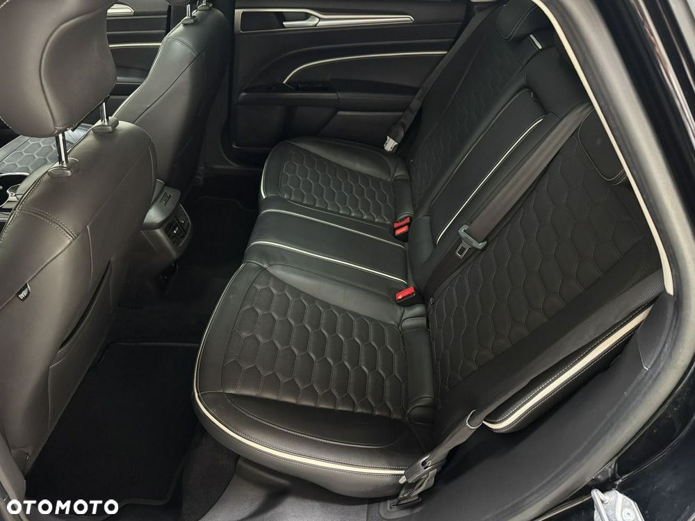 Ford Mondeo Vignale 2.0 TDCi Bi-Turbo PowerShift - 23