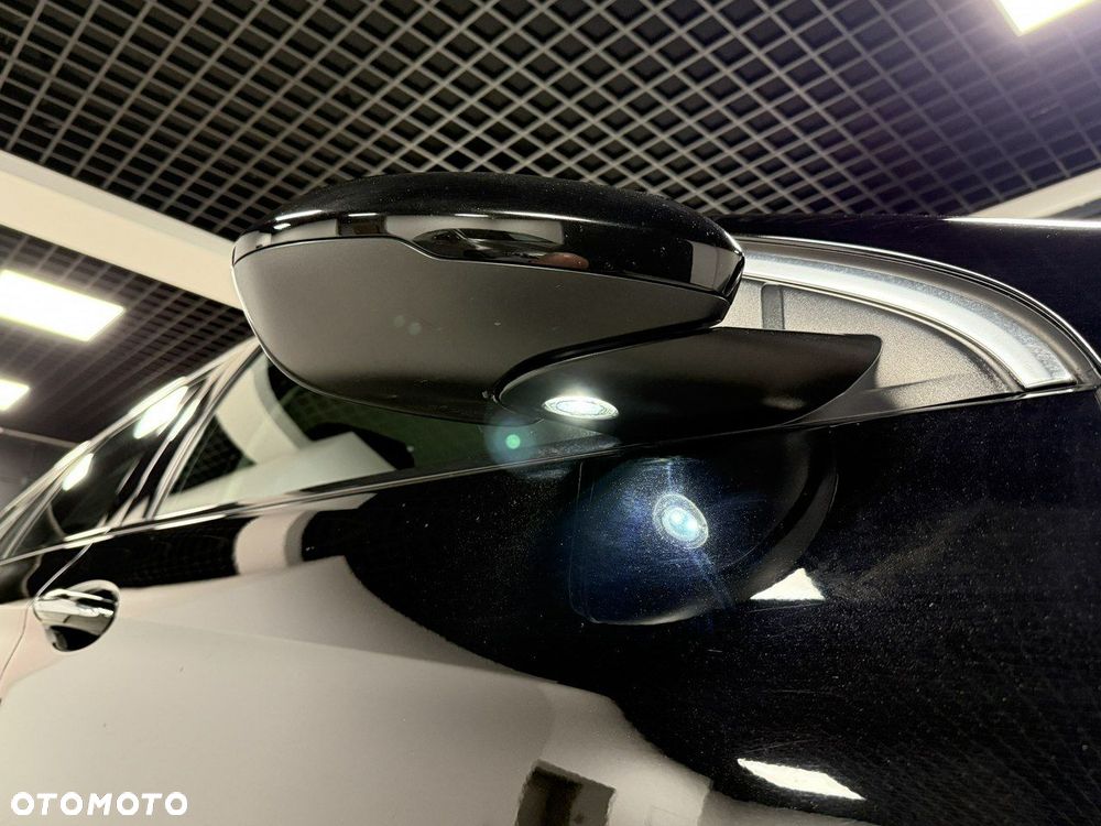 Opel Insignia - 10