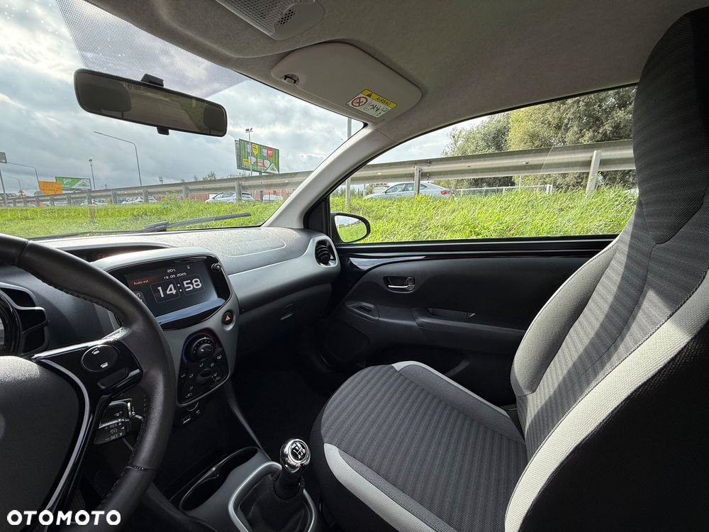 Toyota Aygo x-play - 27
