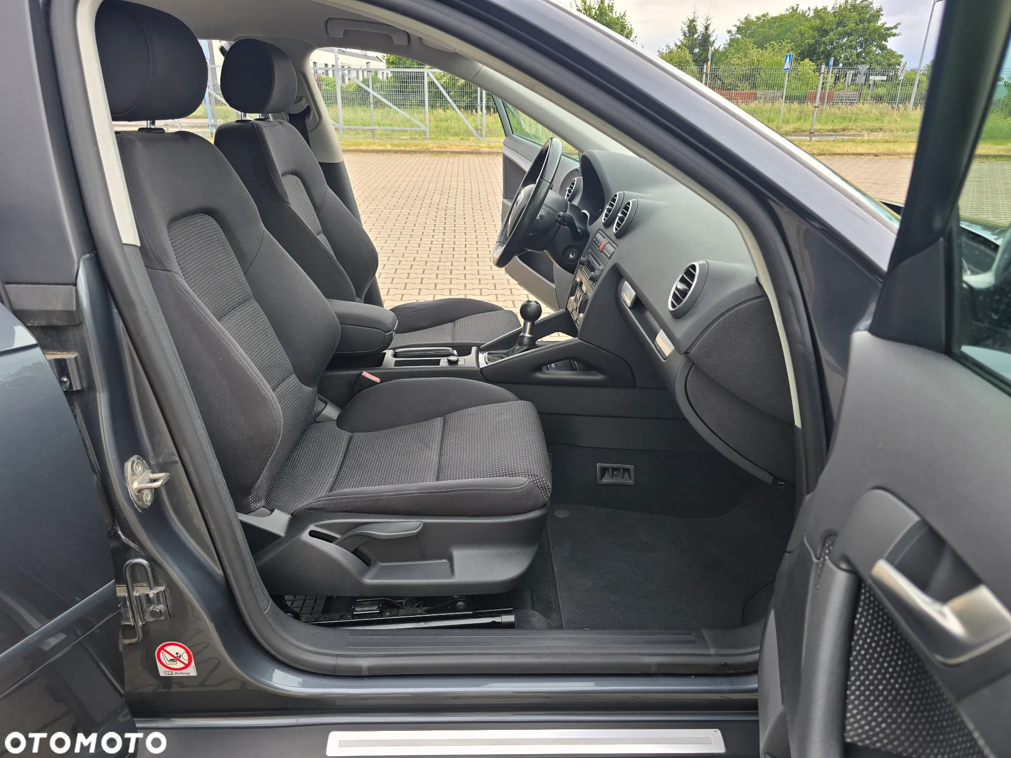 Audi A3 1.6 Sportback Attraction - 14