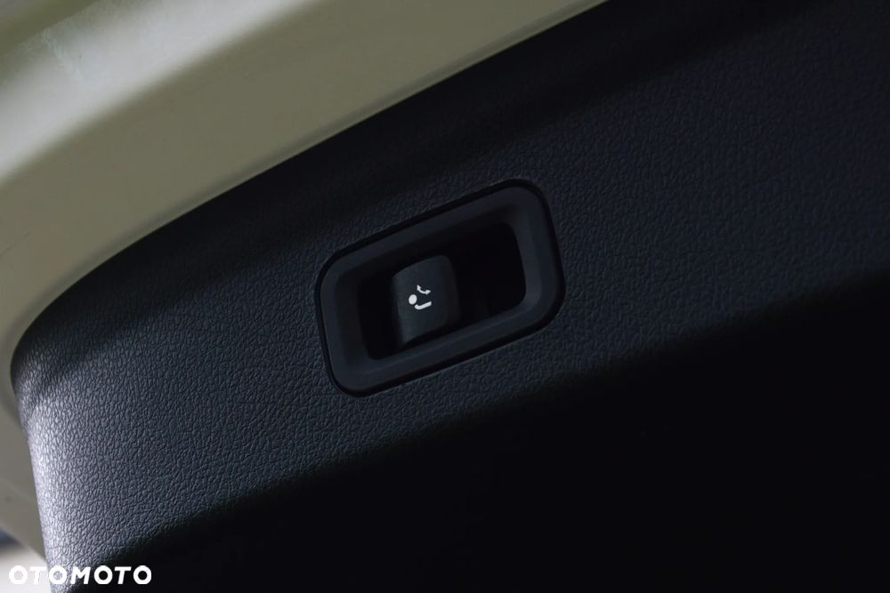 Mercedes-Benz GLE 300 d 4-Matic - 13