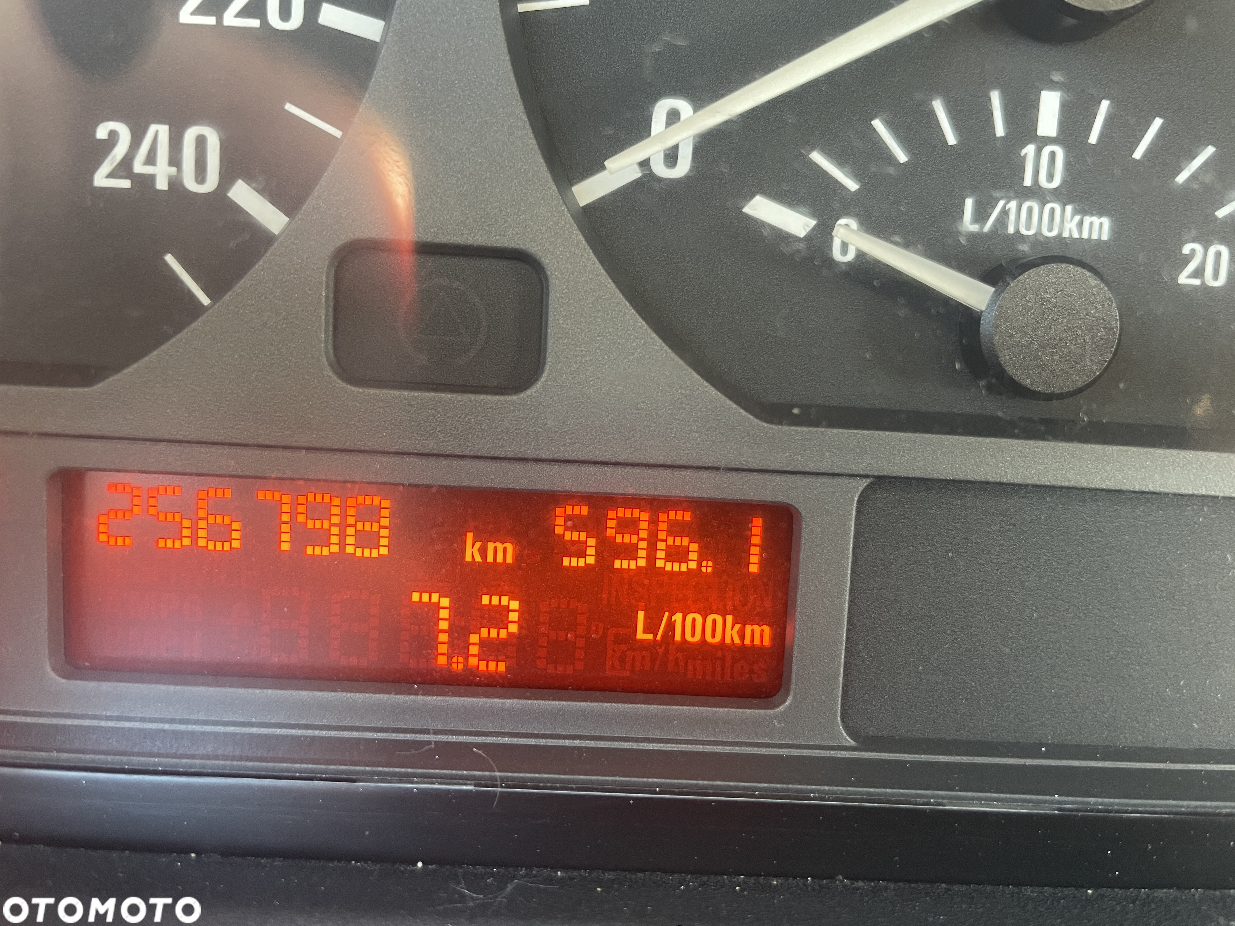 BMW Seria 3 330xd - 18