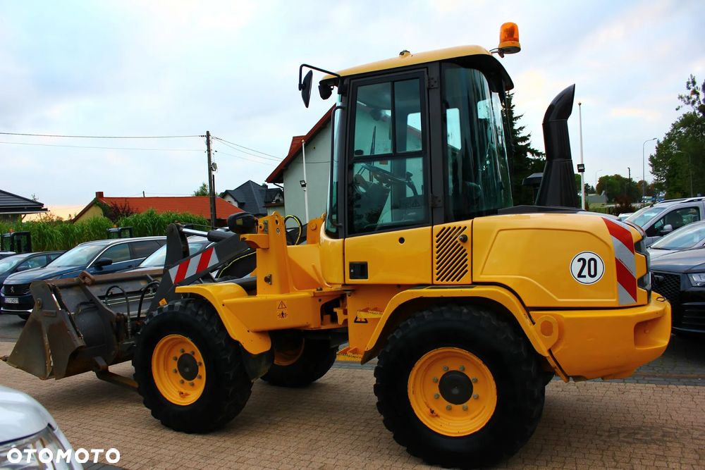 Volvo L30G - 6