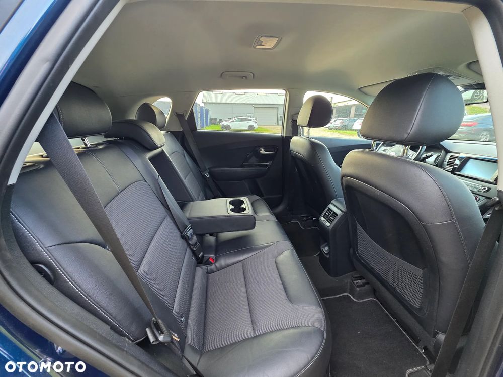 Kia Niro 1.6 GDI Hybrid M - 19