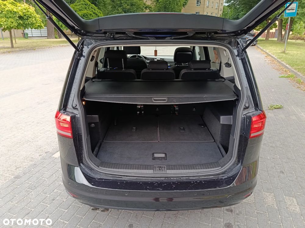 Volkswagen Touran 2.0 TDI SCR (BlueMotion Technology) DSG SOUND - 17