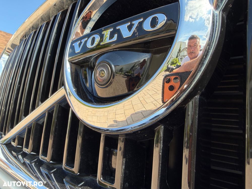 Volvo XC 90 D5 AWD R-Design - 12