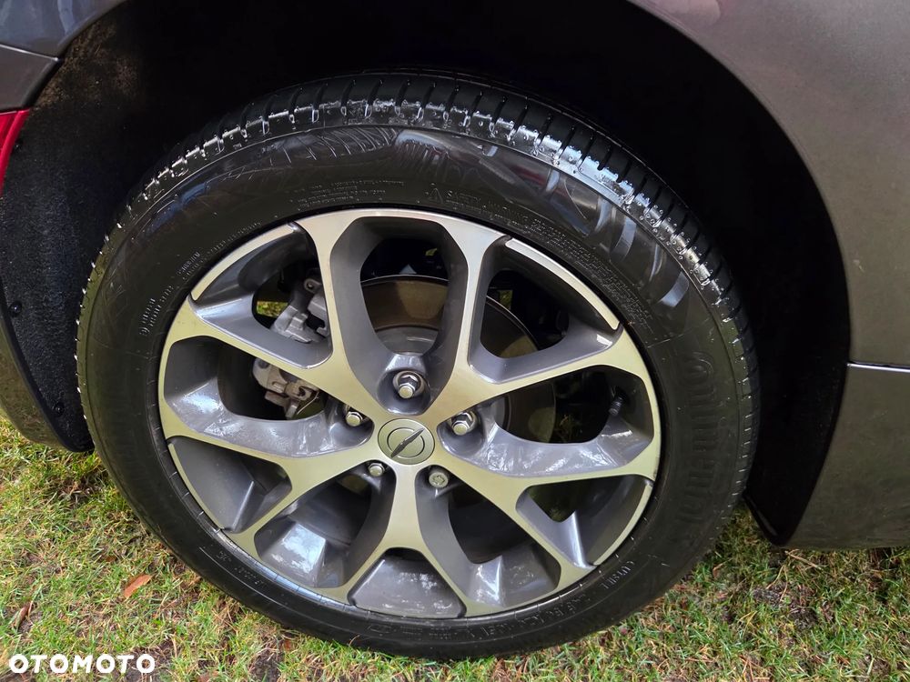 Chrysler Pacifica - 5