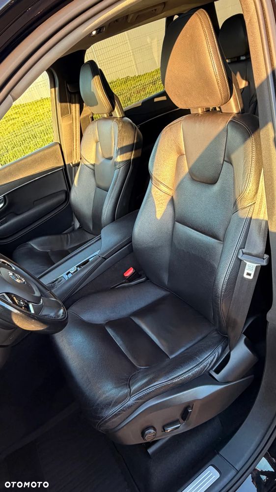 Volvo XC 90 T6 AWD Geartronic Momentum - 16
